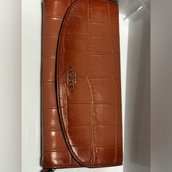 Coach Croc Embossed Ombré long wallet - Picture 9 of 13